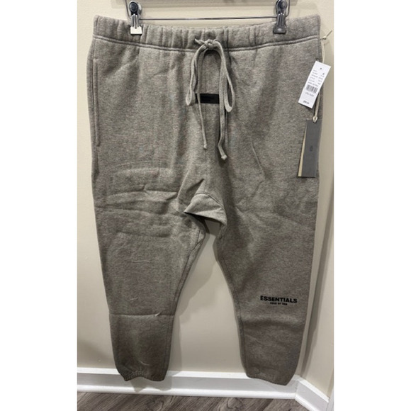 Fear of God Essentials Fleece Sweatpants - Picture 1 of 2